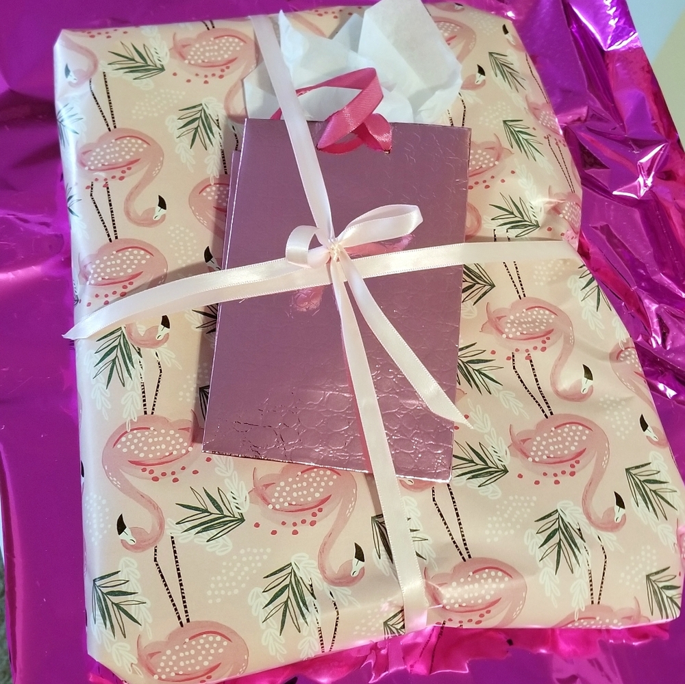 🎀Our personalized gift wrap🎀